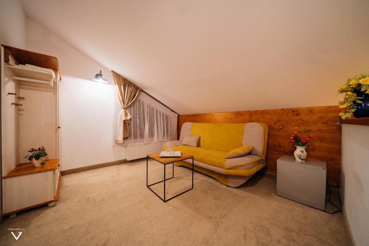 Casa Carmen Hotel Dorna-Arini Buitenkant foto