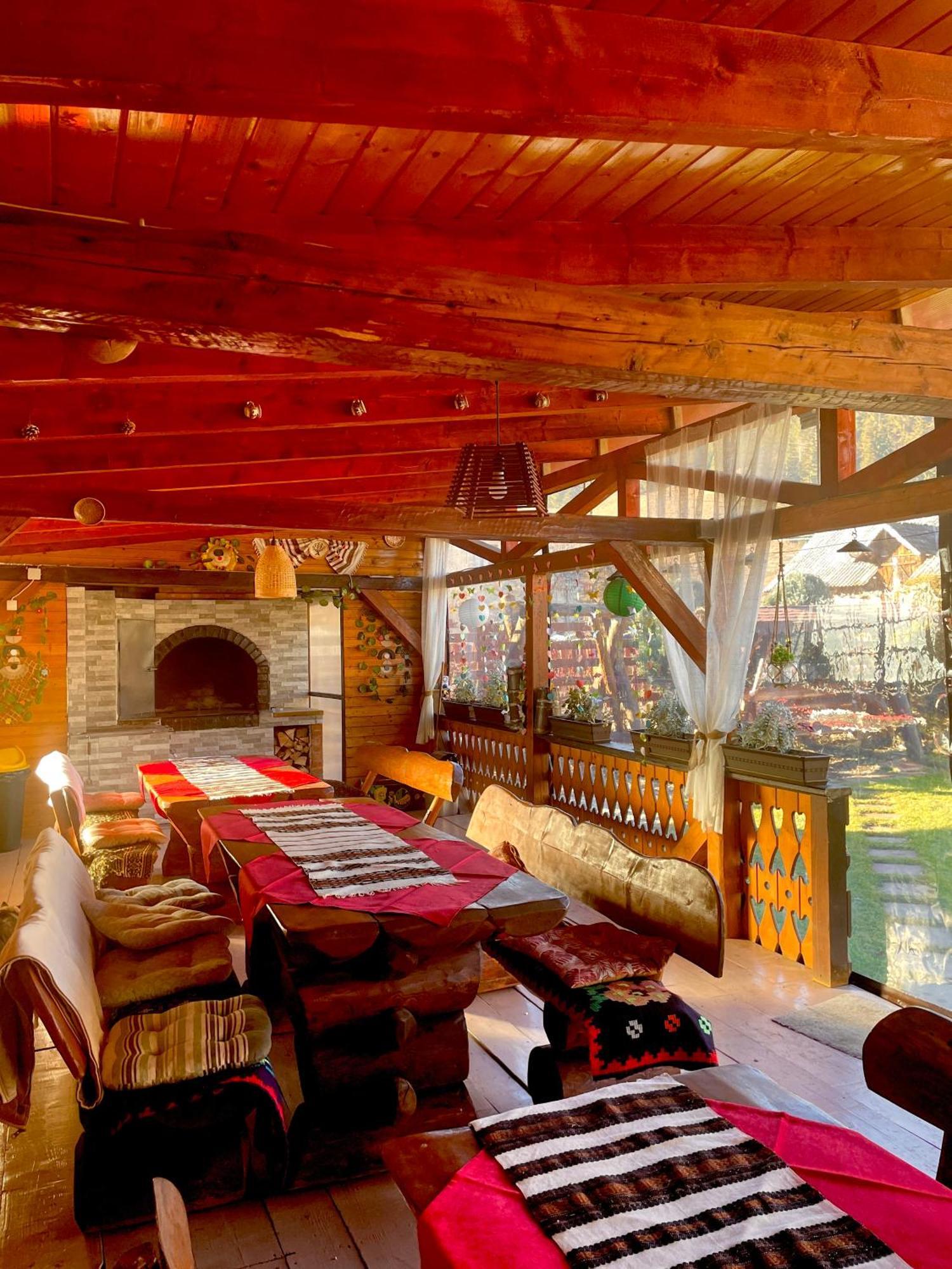Casa Carmen Hotel Dorna-Arini Buitenkant foto
