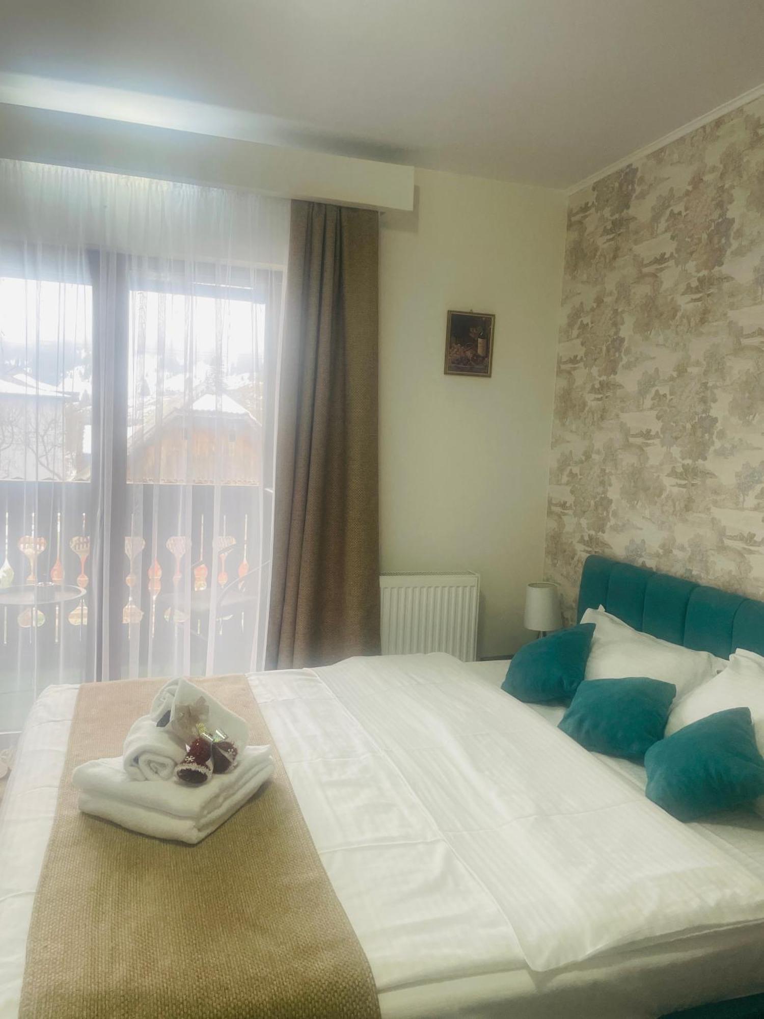 Casa Carmen Hotel Dorna-Arini Buitenkant foto