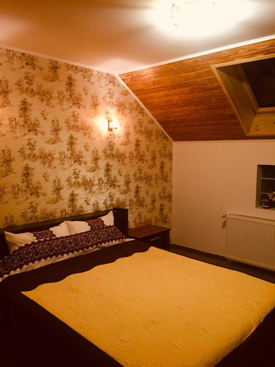 Casa Carmen Hotel Dorna-Arini Buitenkant foto